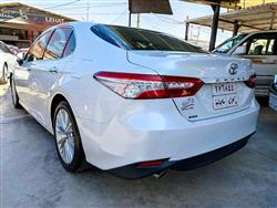 تۆیۆتا کامری